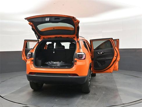 New 2026 Jeep Compass Latitude image 46