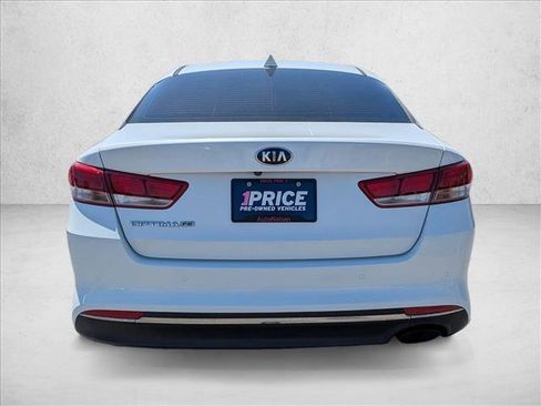 Used 2018 Kia Optima LX FWD image 7