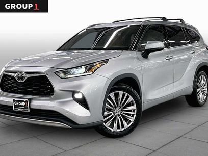 Used 2022 Toyota Highlander Platinum