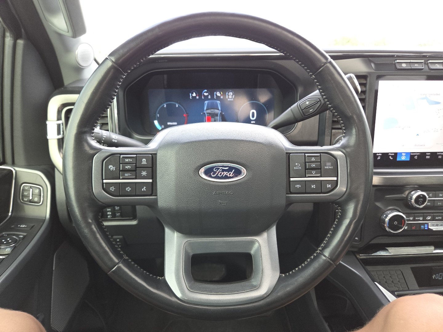 Used 2024 Ford F250 Lariat w/ Lariat Ultimate Package AWD/4WD image 34