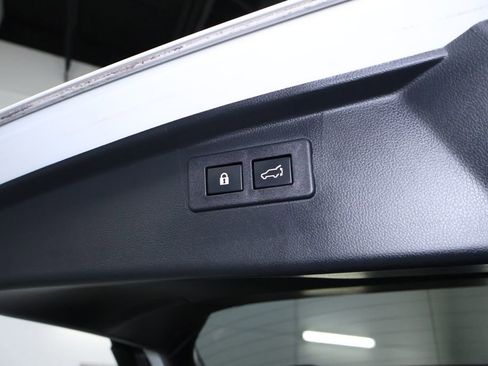 Used 2020 Subaru Outback Onyx Edition XT w/ Popular Package #2 image 17