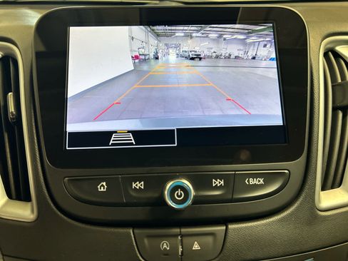 Used 2024 Chevrolet Malibu LT FWD image 5
