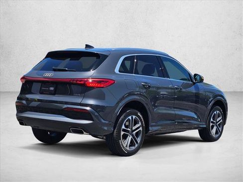 Certified 2025 Audi Q5 Premium w/ Convenience Package AWD/4WD image 5