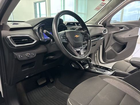 Used 2023 Chevrolet TrailBlazer LT AWD/4WD image 14