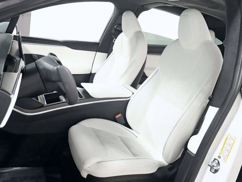 Used 2022 Tesla Model X Plaid image 30