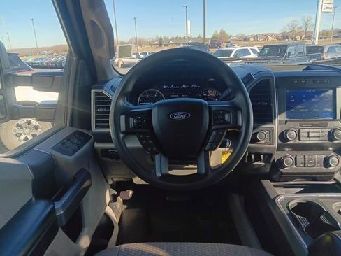 Used 2021 Ford F250 XLT w/ FX4 Off-Road Package image 14