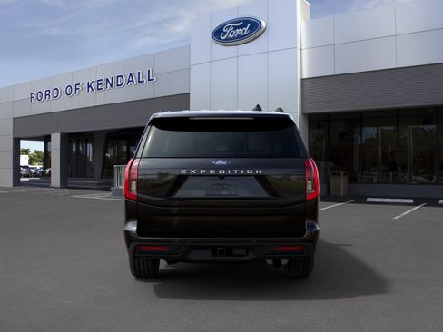 New 2027 Ford Expedition Active RWD image 7
