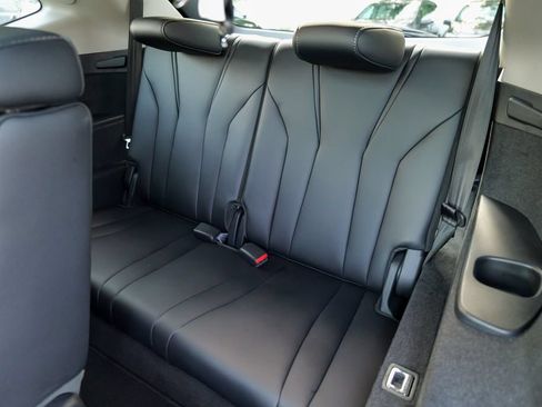 Used 2025 Acura MDX SH-AWD w/ Technology Package image 30