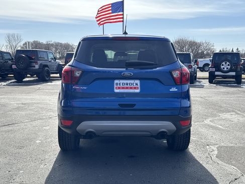 Used 2019 Ford Escape SE image 6