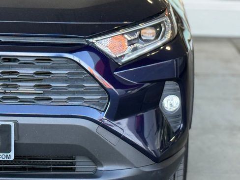 Certified 2021 Toyota RAV4 XLE Premium image 6