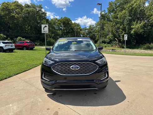 Used 2024 Ford Edge SEL AWD/4WD image 2