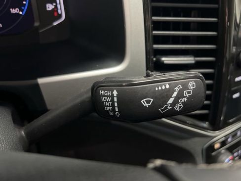 Used 2021 Volkswagen Atlas SEL Premium image 21