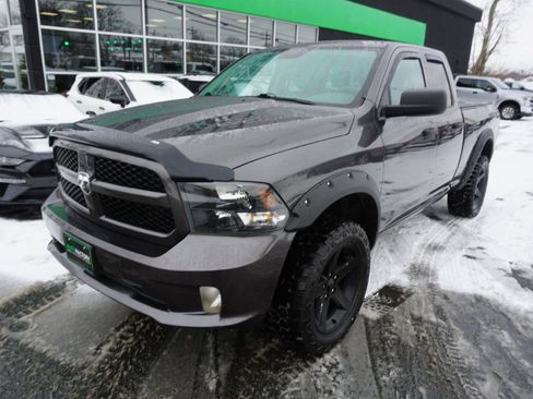 Used 2018 RAM 1500 Express w/ Express Value Package image 3