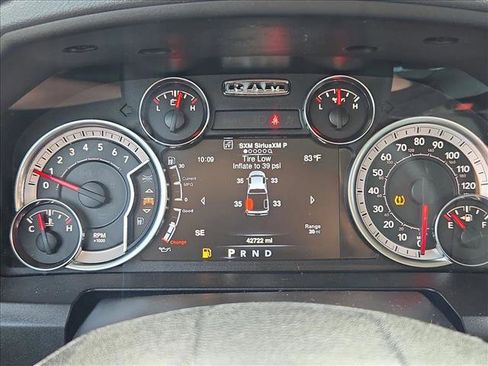 Used 2019 RAM 1500 Express w/ Express Value Package image 10