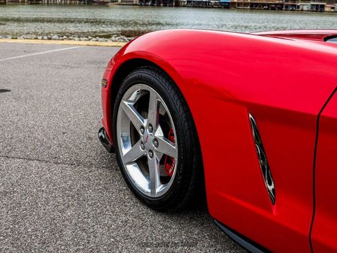 Used 2005 Chevrolet Corvette Convertible w/ Preferred Equipment Group image 81