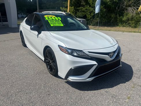 Used 2021 Toyota Camry XSE FWD image 7