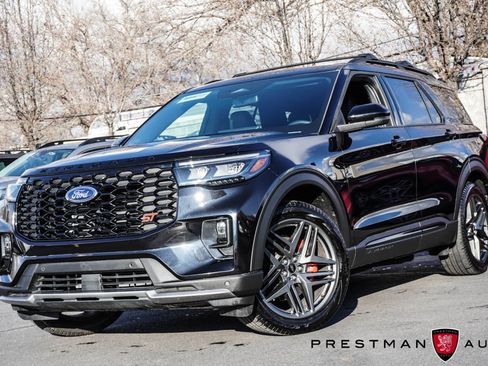 Used 2025 Ford Explorer ST image 20