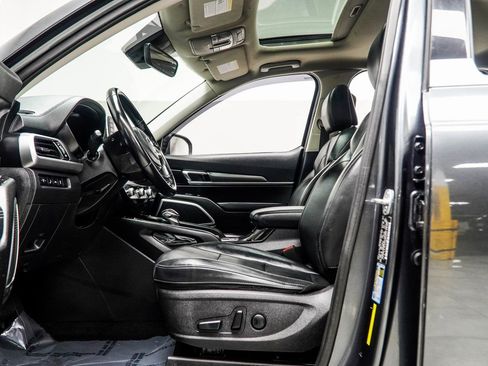 Used 2021 Kia Telluride S image 39