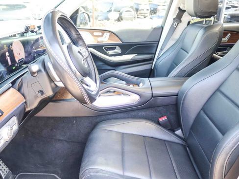 Used 2023 Mercedes-Benz GLS 450 4MATIC image 18