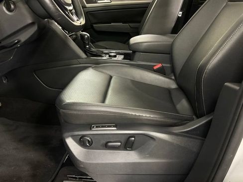 Used 2019 Volkswagen Atlas SEL AWD/4WD image 30
