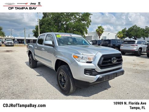 Used 2022 Toyota Tacoma SR AWD/4WD image 1