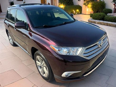 Used 2013 Toyota Highlander Limited image 1