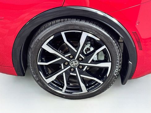 Certified 2026 Toyota Prius Plug-In Hybrid w/ Limited Premium Package FWD image 9