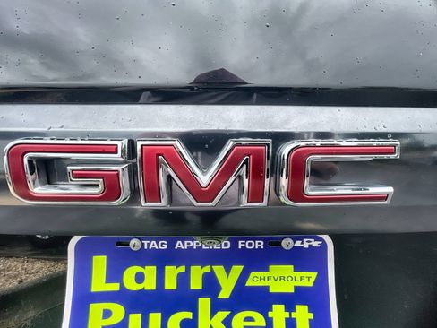 Used 2024 GMC Yukon AT4 AWD/4WD image 33