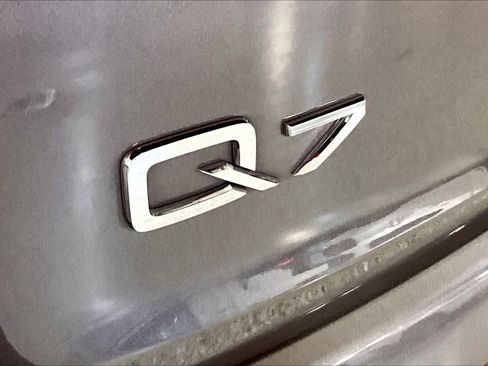 Used 2023 Audi Q7 2.0T Premium w/ Convenience Package image 33