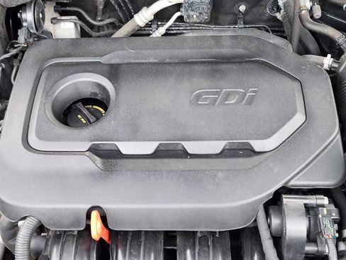 Used 2017 Hyundai Santa Fe Sport image 20