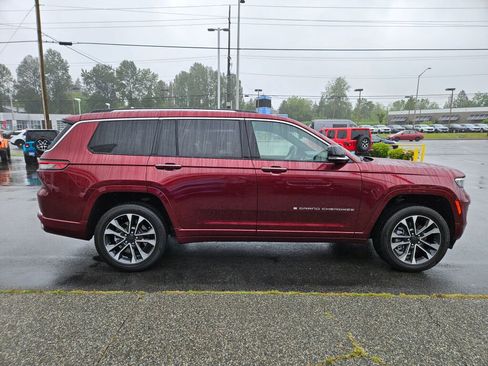 Used 2023 Jeep Grand Cherokee L Overland AWD/4WD image 6