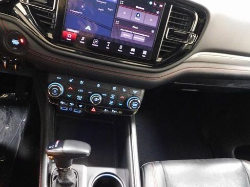 Used 2024 Dodge Durango GT image 33