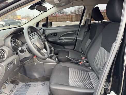 Used 2024 Nissan Versa S w/ Trunk Package image 4