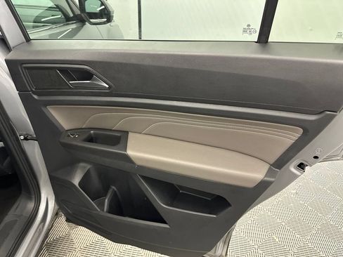 Used 2023 Volkswagen Atlas Cross Sport SE FWD image 17