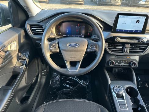 Used 2025 Ford Escape Active AWD/4WD image 14