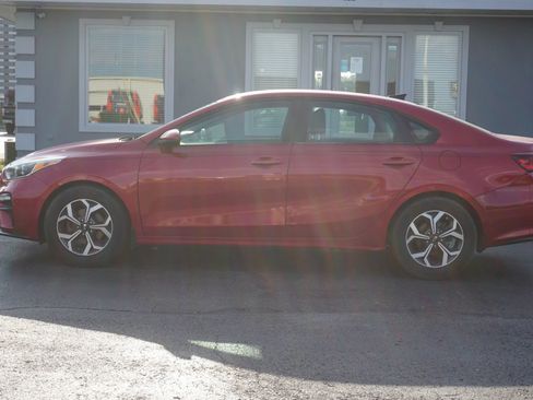 Used 2021 Kia Forte LXS FWD image 8