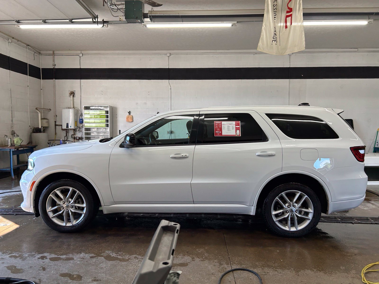 Used 2023 Dodge Durango GT AWD/4WD image 2