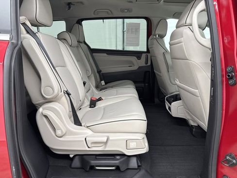Used 2025 Honda Odyssey Touring image 34