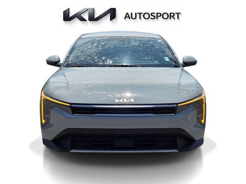 Certified 2025 Kia K4 GT-Line Turbo FWD image 2