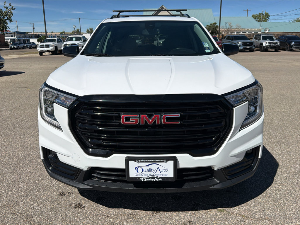 Used 2024 GMC Terrain SLT w/ Elevation Edition AWD/4WD image 3