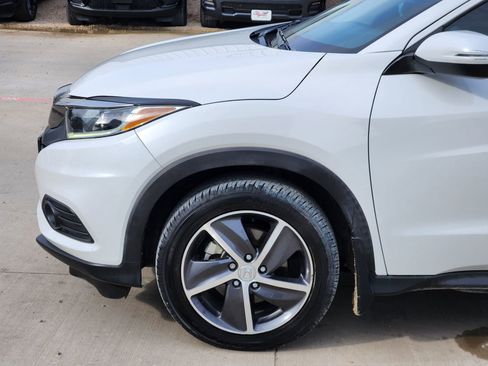 Used 2021 Honda HR-V EX image 11