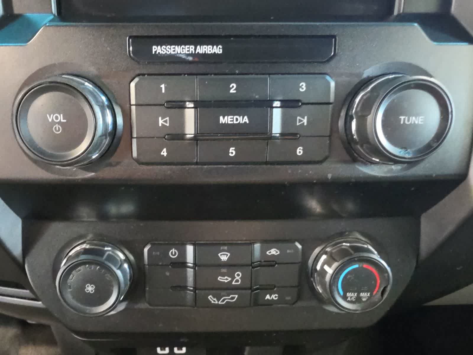 Used 2018 Ford F150 XLT AWD/4WD image 27