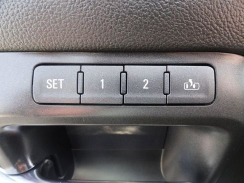 Used 2018 GMC Sierra 1500 SLT image 25