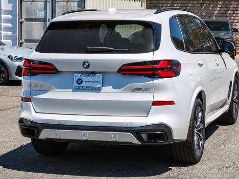 Certified 2024 BMW X5 xDrive40i w/ M Sport Package AWD/4WD image 6