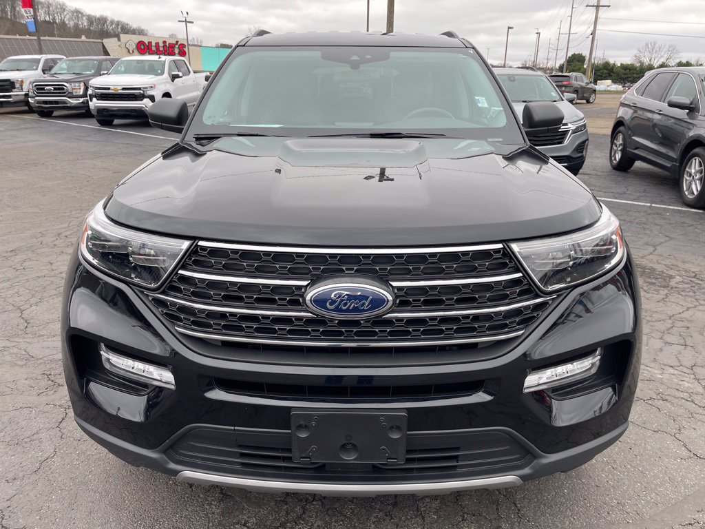 Used 2022 Ford Explorer XLT w/ Equipment Group 202A AWD/4WD image 5