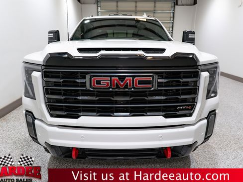 Used 2024 GMC Sierra 2500 AT4 w/ AT4 Premium Plus Package image 7