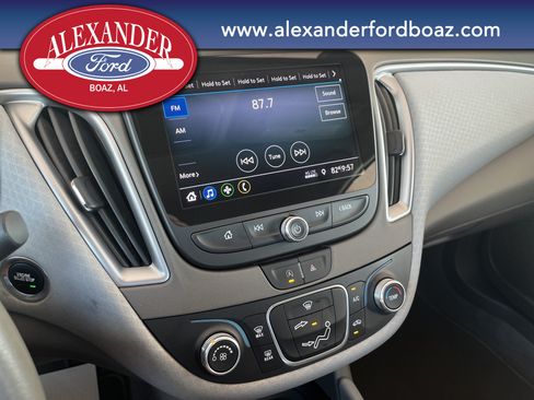Used 2020 Chevrolet Malibu LS FWD image 23