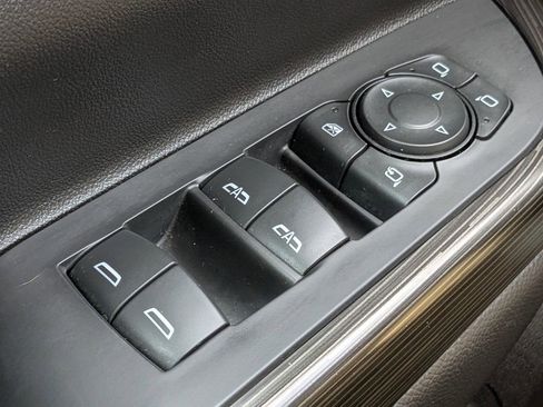 Used 2021 GMC Acadia SLT w/ Elevation Edition image 27