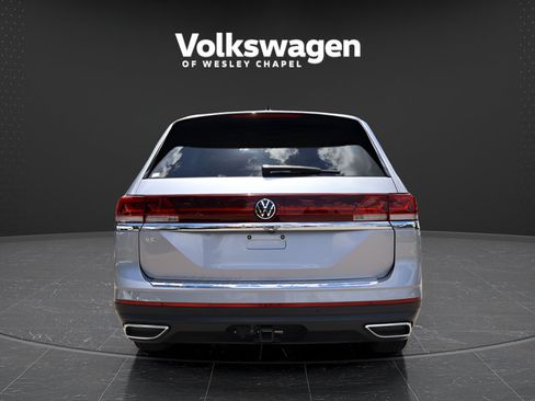 Certified 2024 Volkswagen Atlas SE FWD image 7