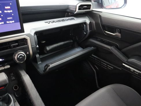 Certified 2025 Toyota Tacoma TRD Sport RWD image 22